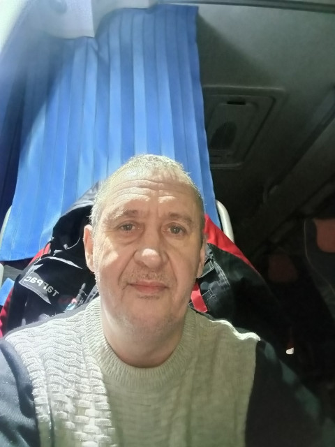 Евгений, Нижнекамск, 47 лет. Познакомлюсь с женщиной для любви и серьезных отношений, брака и создания семьи, дружбы и общения.  Анкета 863437. 