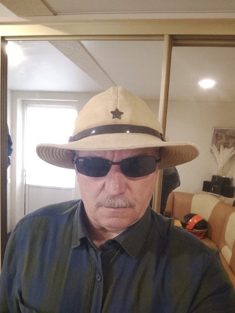 Вацлав, Беларусь, Сморгонь, 67 лет. Познакомлюсь с женщиной для любви и серьезных отношений, брака и создания семьи. Ищу порядочную, приятную,...  Анкета 863875. 