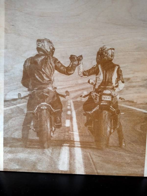 Гравировка для мотолюбитнлей