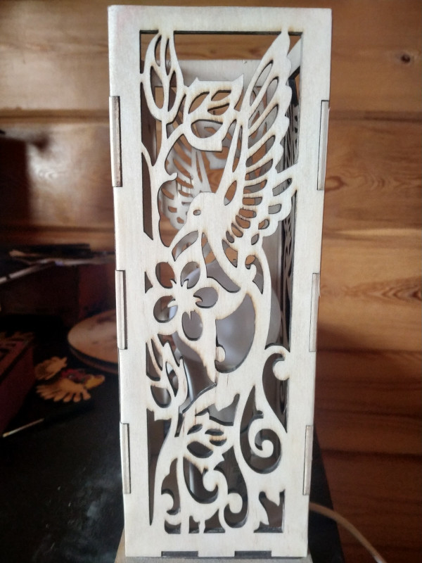 Настольный светильник