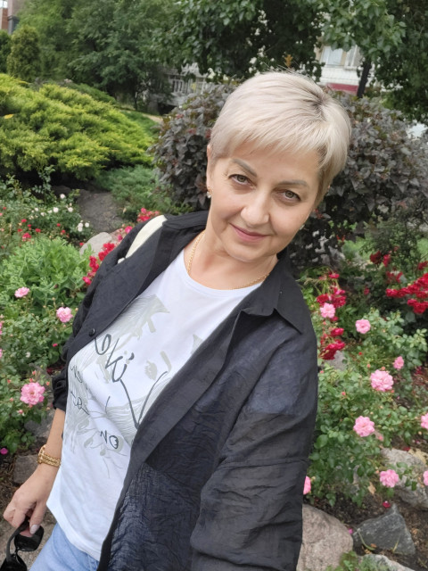 Наталья Мельник, Россошь, 49 лет, 1 ребенок, 1 фото. Ищу: Семья. Хорошего, доброго, не злого и не скупого. Не пьющего. Помощника при любых обстоятельствах. Шутников,...  Анкета 864832. 