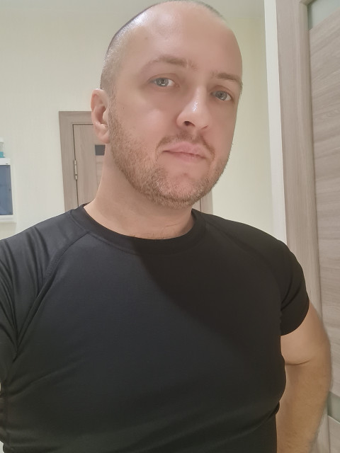 Дмитрий, Россия, Анапа, 40 лет, 1 ребенок. Мечтаю о тихом семейном счастье. Могу предложить верное сердце, надёжное плечо и уютный " дом"....  Анкета 864908. 