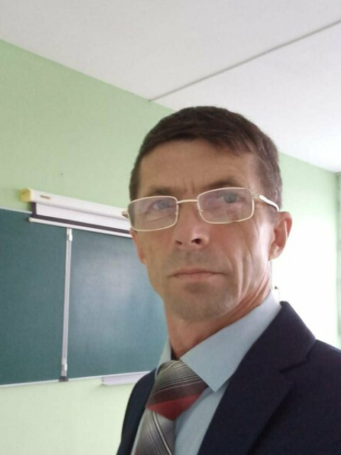Владимир, Россия, Оренбург, 53 года, 1 ребенок. Познакомлюсь с женщиной для любви и серьезных отношений, брака и создания семьи, воспитания детей.  Анкета 865055. 