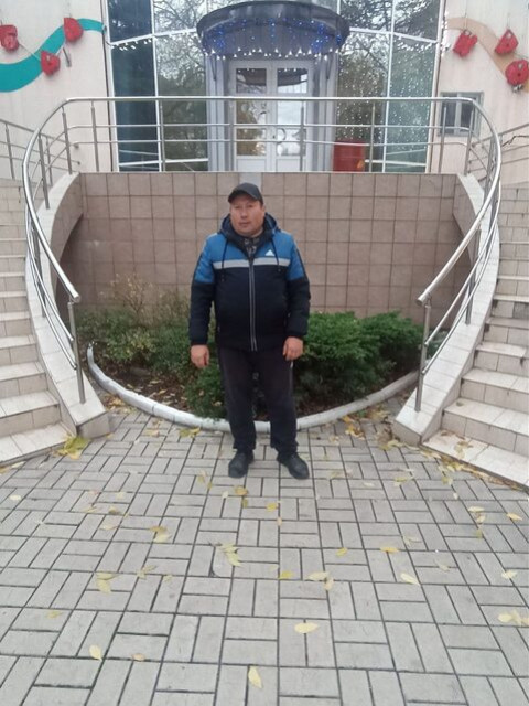 Александр Иванов, Енакиево, 45 лет, 1 ребенок, 1 фото. Познакомиться без регистрации.