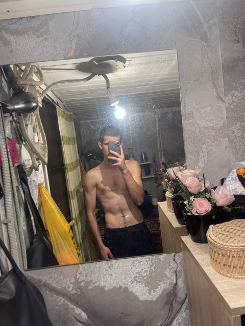 Andrey, Москва, 20 лет, 2 фото. Он ищет её: девушкой для дружбы и общения.  Анкета 865650. 