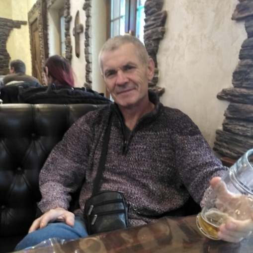 Олег Фил, Москва, 59 лет, 1 ребенок, 1 фото. Мой возраст,и опыт дают сбои.Надеешься,что это твоя половинка,а нет чем взрослей то капризней.Хочу встретить...  Анкета 865915. 