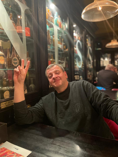 Кирилл, Россия, Москва, 48 лет, 1 ребенок. Не ищу... Мы же не грибы и не клад Флинта. ))) Хочу встретить девушку от 42 до 50, не угнетенную этой...  Анкета 866102. 