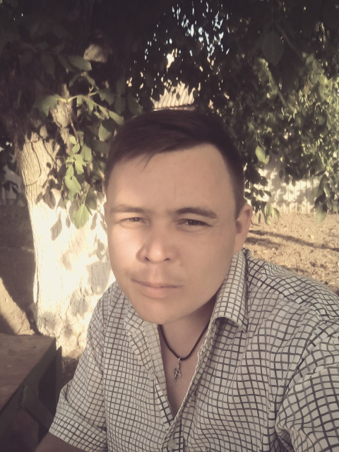 Дмитрий Шульц, Донецк. Фото на сайте ГдеПапа.Ру