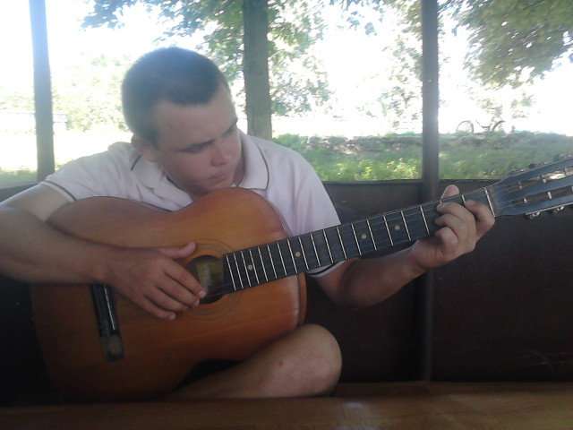 Дмитрий Шульц, Донецк. Фото на сайте ГдеПапа.Ру