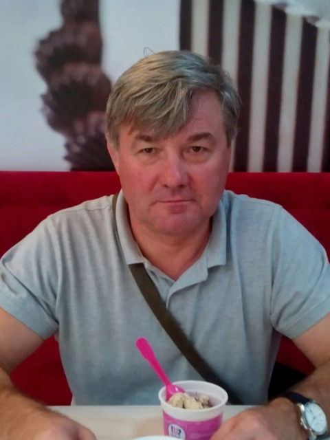 Александр, Беларусь, Гродно, 61 год. Познакомлюсь с женщиной для гостевого брака. приятной внешности домашней без комплексов для длительной...  Анкета 866665. 