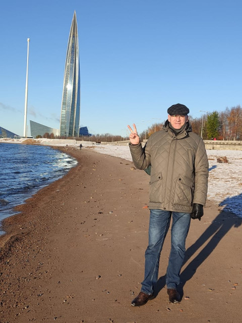 Ролан, Россия, Москва, 56 лет. Мужчина. Руки, ноги, голова.., пользоваться умею.