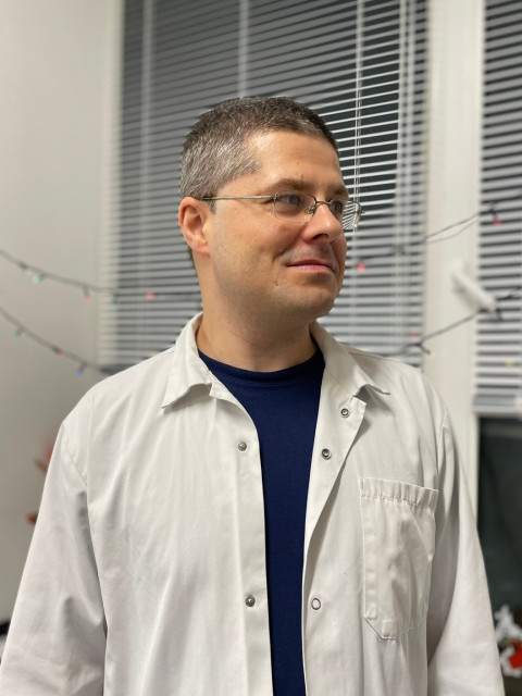 Роман, Домодедово, 43 года, 1 ребенок, 9 фото. Познакомлюсь с женщиной для любви и серьезных отношений, гостевого брака. 
Интересуют серьёзные и постоянные...  Анкета 866826. 