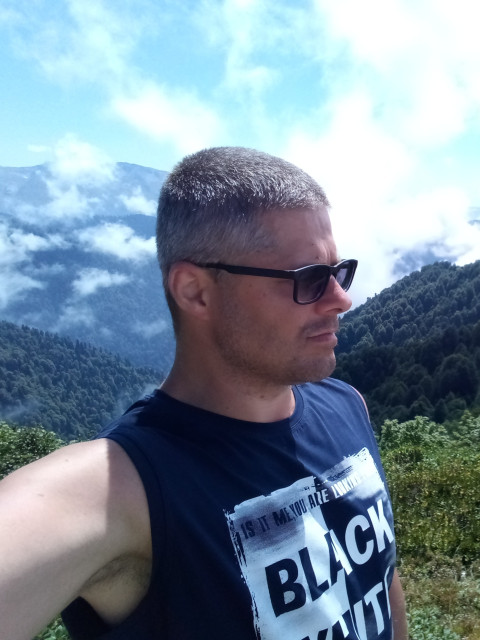 Роман, Россия, Домодедово, 43 года, 1 ребенок. Познакомлюсь с женщиной для любви и серьезных отношений. 
Хочу найти стройную, симпатичную, добрую,...  Анкета 866826. 