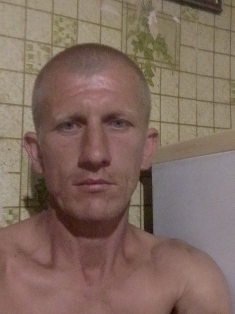 Виталий, Луганск, 39 лет, 1 ребенок. Познакомлюсь с женщиной для любви и серьезных отношений.  Анкета 866963. 