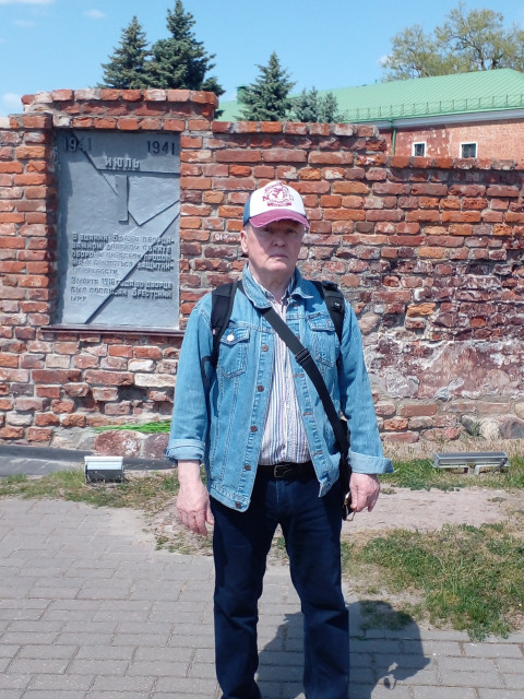 Юрий, Россия, Пермь, 60 лет. Познакомлюсь с женщиной для брака и создания семьи, воспитания детей, дружбы и общения.  Анкета 866984. 