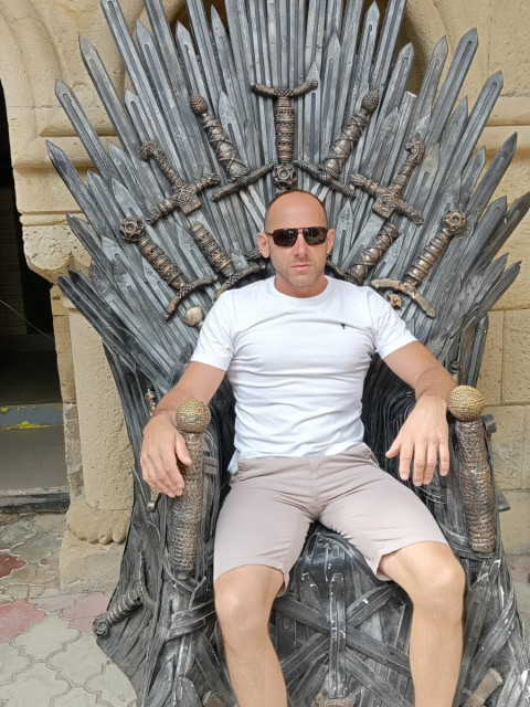 Александр, Стаханов, 46 лет, 1 ребенок, 1 фото. Ищу: Умная образованная открытая простая.  Анкета 866988. 