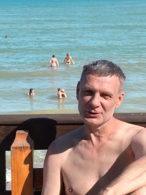 Денис, Россия, Голицыно, 49 лет, 1 ребенок. Познакомлюсь с дамой, примерно моего возраста. Хотелось бы серьезных, надёжных отношений.  Анкета 866997. 
