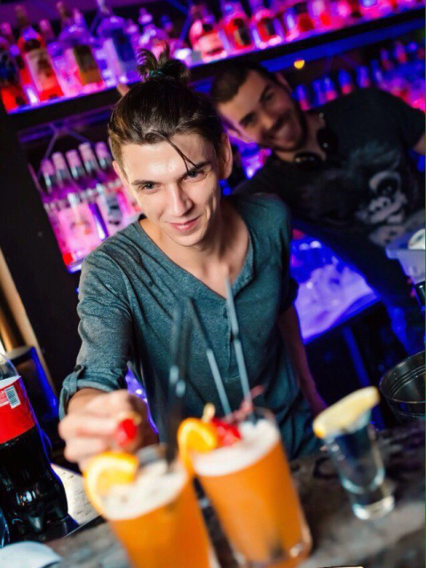 Виктор Лебедь, Россия, Москва. Фото на сайте ГдеПапа.Ру