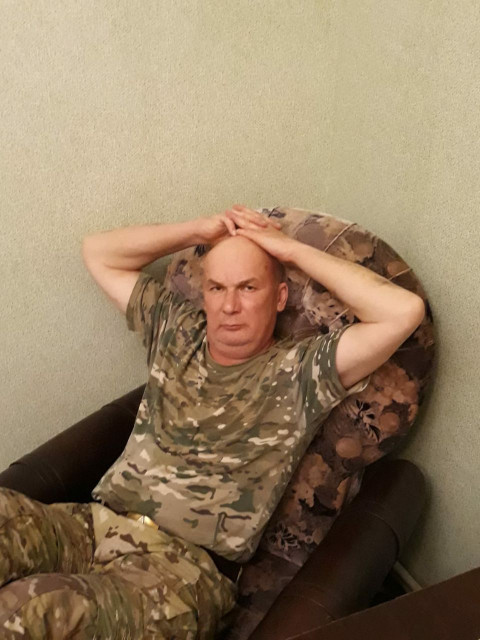 Павел, Россия, Луганск, 58 лет, 2 ребенка. Познакомлюсь с женщиной для дружбы и общения. Которая. сможет. понять.  Анкета 867279. 