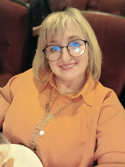 Лана, Гатчина, 56 лет, 2 ребенка. Она ищет его: мужчину для гостевого брака.  Анкета 867330. 