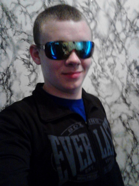 Андрей, Россия, Курск, 32 года. Познакомлюсь с женщиной для любви и серьезных отношений.  Анкета 867542. 