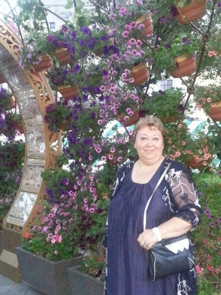 Галина, Москва, м. Крылатское, 71 год. Познакомлюсь с мужчиной для дружбы и общения.  Анкета 867552. 