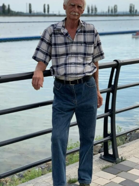 Владимр, Россия, Старый Оскол, 74 года, 3 ребенка. Ищу: Умная, с чувством понимания человека  Анкета 867863. 