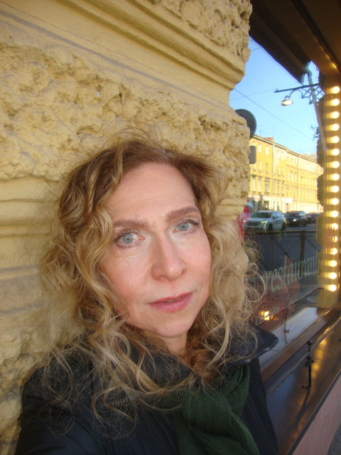 Лана, Россия, Санкт-Петербург, 47 лет. Она ищет его: Познакомлюсь со спокойным, ответственным, некурящим мужчину для брака и создания семьи, воспитания д  Анкета 868000. 