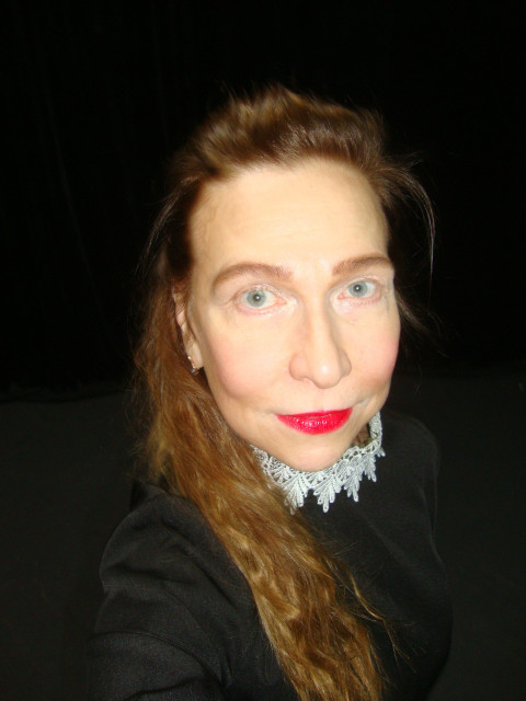 Лана, Россия, Санкт-Петербург, 47 лет. Она ищет его: Познакомлюсь со спокойным, добрым, ответственным, некурящим мужчину у которого руки из правильного м  Анкета 868000. 