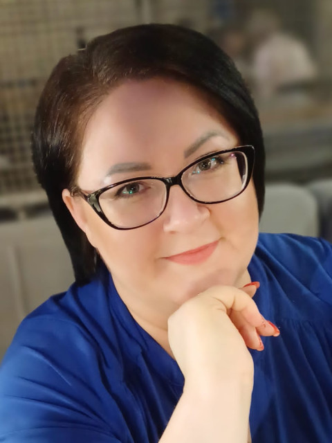 Юлия, Санкт-Петербург, Улица Дыбенко, 44 года, 1 ребенок. Познакомлюсь с мужчиной для любви и серьезных отношений, брака и создания семьи, дружбы и общения.  Анкета 868098. 