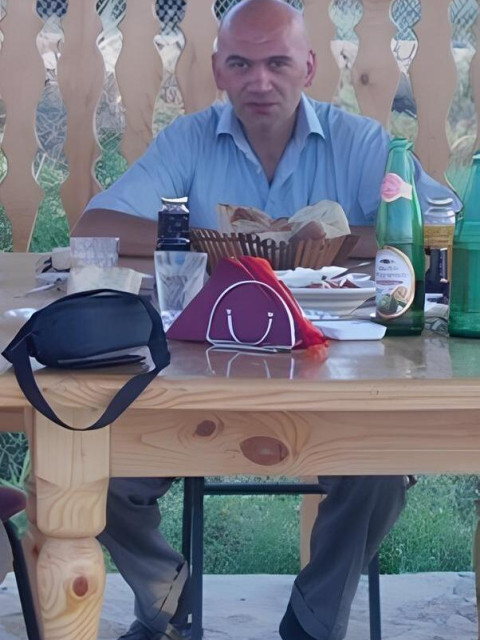Fazil, Азербайджан, Баку, 46 лет. Познакомлюсь с женщиной для любви и серьезных отношений, брака и создания семьи, дружбы и общения.  Анкета 868159. 