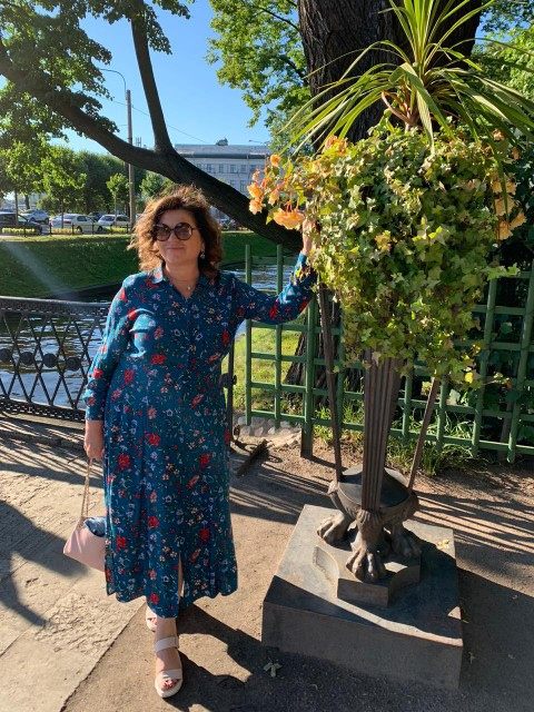 Инна, Санкт-Петербург, 55 лет, 1 ребенок, 2 фото. Хочу встретить спокойного, умного, не пьющего и не курящего человека. С здоровым чувством юмора. В меру...  Анкета 868213. 