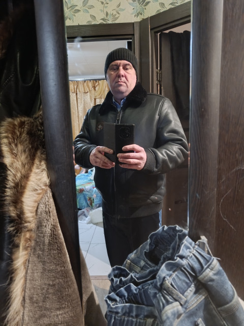 Сергей, Россия, Ульяновск, 48 лет, 2 ребенка. Познакомлюсь с женщиной для брака и создания семьи, воспитания детей, дружбы и общения.  Анкета 868309. 