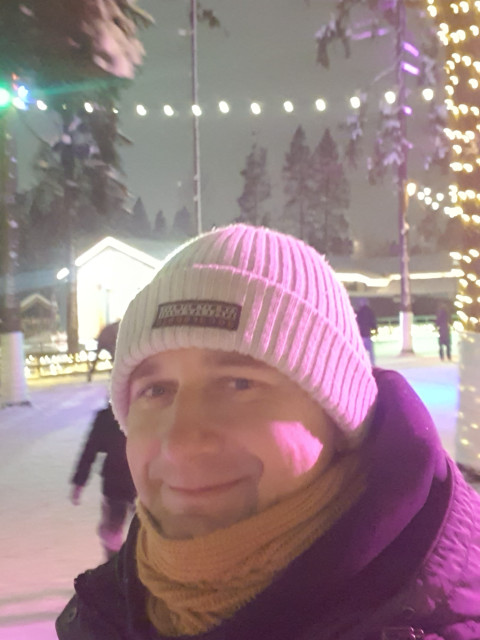 Алексей, Москва, м. Марьина Роща, 45 лет, 2 ребенка. Хотелось бы найти женщину, для которой не чужды такие понятия как нежность, преданность, забота, уважение,...  Анкета 868317. 