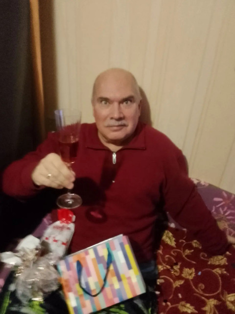 Константин, Россия, Краснозаводск, 55 лет, 2 ребенка. Хочу найти порядочную, честную, не алчную, добрую и верную женщину от 40 до 60 лет. Без вредных привычек!...  Анкета 868512. 