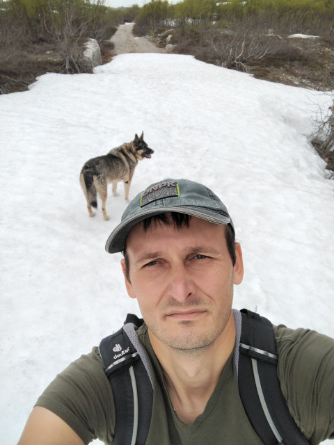 Кольский полуостров, июнь месяц, поход к морю с верной спутницей