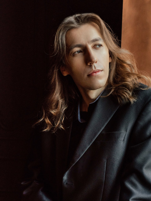 Даниэль, Россия, Санкт-Петербург, 37 лет. Он ищет её: В идеале хотелось бы найти столь же спокойную, адекватную и, что немаловажно, грамотную девушку для   Анкета 868750. 