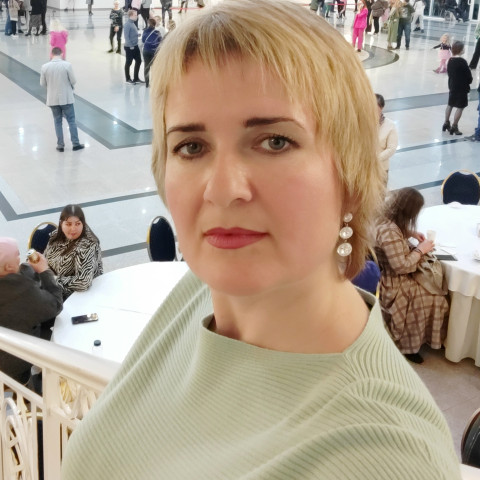 Вита, Россия, Красноярск, 46 лет, 1 ребенок. Хочу встретить уверенного в себе, доброго, любящего жизнь, порядочного мужчину для жизни, чтобы сделать...  Анкета 868817. 