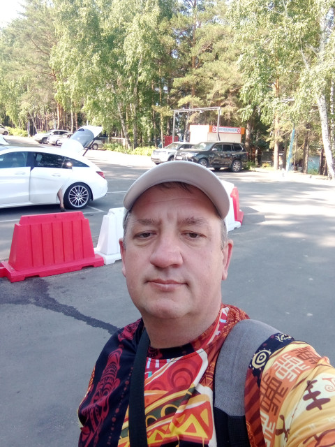 Руслан, Россия, Новосибирск, 46 лет, 1 ребенок. Познакомлюсь с женщиной для любви и серьезных отношений, брака и создания семьи, воспитания детей, рождения...  Анкета 868912. 