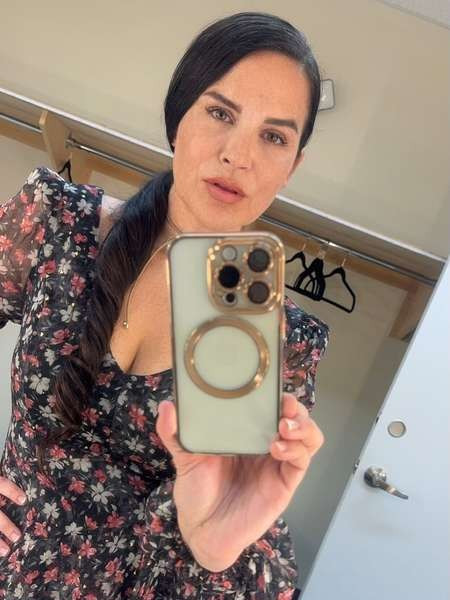 Елена, Россия, Москва, 44 года, 2 ребенка. Познакомлюсь с мужчиной для любви и серьезных отношений.  Анкета 868913. 