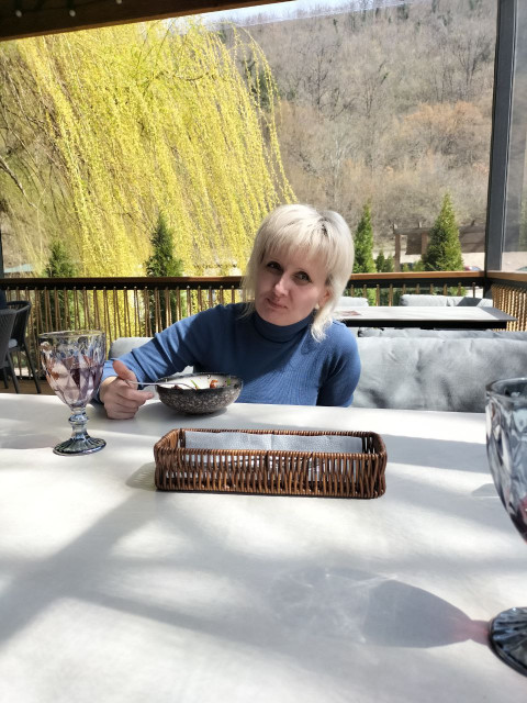 Ирина, Россия, Севастополь, 50 лет, 1 ребенок. Познакомлюсь с мужчиной 45-60 лет для любви и серьезных отношений, брака и создания семьи, дружбы и...  Анкета 869037. 