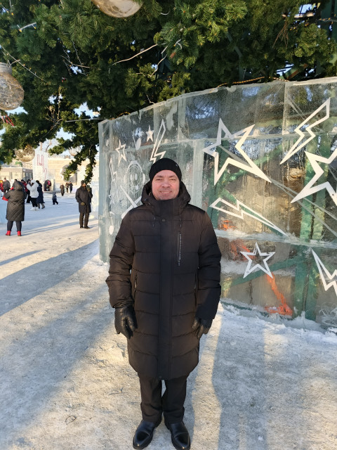Александр, Екатеринбург, 46 лет, 1 фото. Он ищет её: женщину для любви и серьезных отношений, брака и создания семьи.  Анкета 869120. 