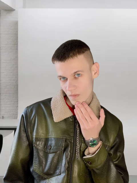 Европейская Честь, Хабаровск, 20 лет. Познакомлюсь с девушкой для дружбы и общения.  Анкета 869341. 