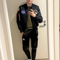 Артем Ковалев, Россия, Барнаул, 33 года