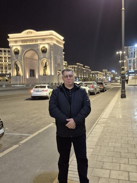 Михаил, Россия, Новосибирск, 47 лет, 2 ребенка. Ищу: Честную, с совместной симпатией. Для серьёзных отношений.  Анкета 870966. 