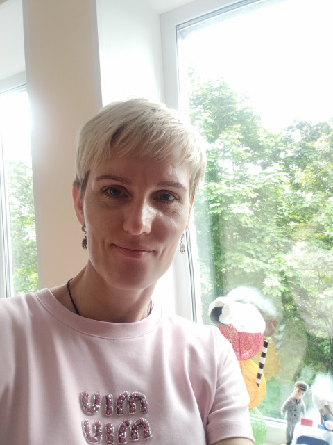 Юлия, Санкт-Петербург, м. Беговая, 42 года, 1 ребенок. Познакомлюсь с мужчиной для любви и серьезных отношений, гостевого брака. 

Привлекает мужчина, который...  Анкета 871017. 