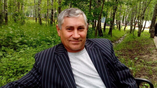 Олег, Санкт-Петербург, м. Выборгская, 60 лет. Ищу: 50++ не высокую с местом встреч в районе финляндского вокзала или проспекта Энтузиастов, в меру меркантильную,...  Анкета 871063. 