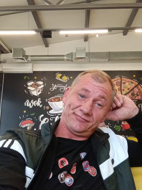 Виктор, Россия, Воронеж, 45 лет. Он ищет её: женщину для любви нравятся неполные девушкии серьезных отношений.  Анкета 871100. 