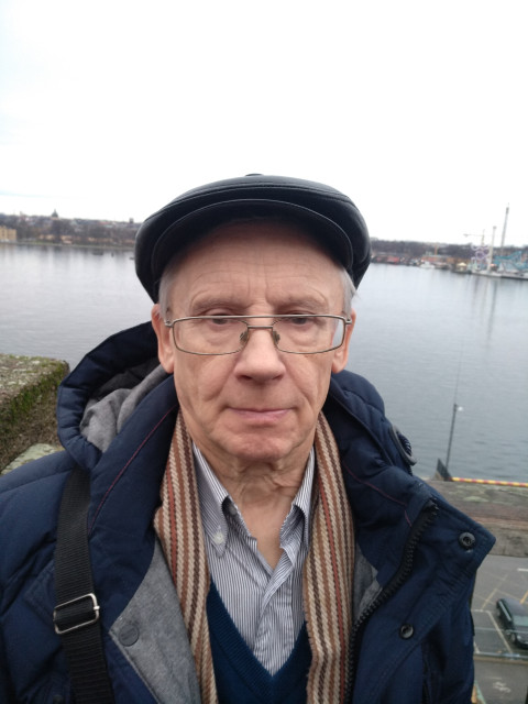 Владимир, Россия, Санкт-Петербург, 65 лет. хочу встретить женщину приятной внешности, не выше 165см рост для общения и возможно любви.  Анкета 871263. 