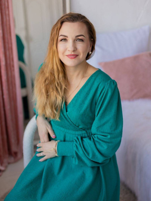 Галина, Монино, 45 лет, 3 ребенка, 4 фото. Она ищет его: Мне интересен мужчина спокойный внутри. Тот, кто держит слово, уважает границы и умеет быть рядом по  Анкета 871340. 